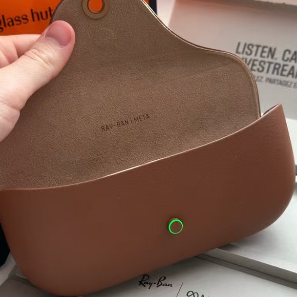 Ray-Ban Black Glasses with Brown Case - Picture 5 of 7